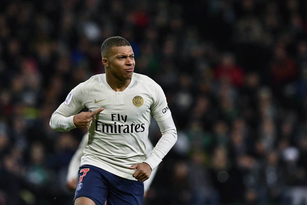 锡、港两地实现高铁一站直达